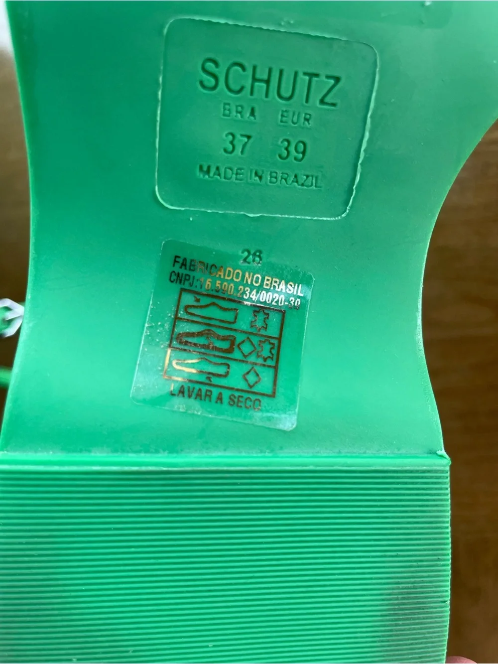 SCHUTZ Green Dunna Platform Pumps with Ankle Strap size EU 39 US 8/8.5